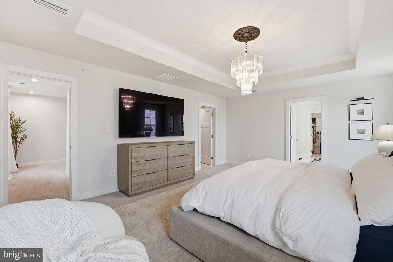 11190 Wheeler Ridge Dr - Photo 7 of 25