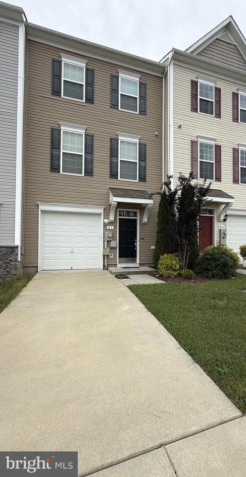 23 Landis Ct - Photo 4 of 45