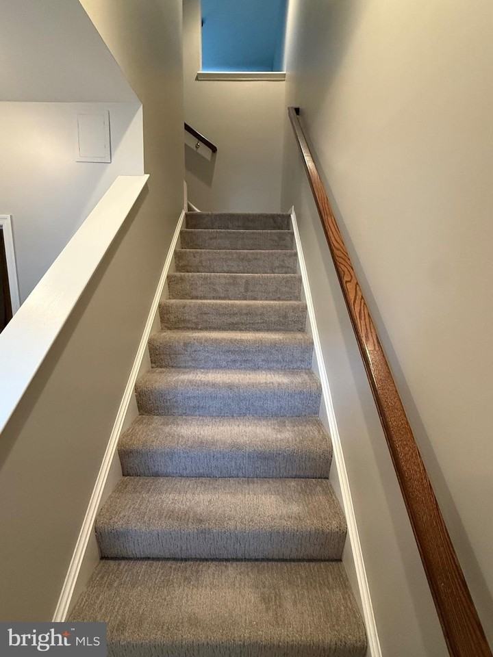 23 Landis Ct - Photo 6 of 45