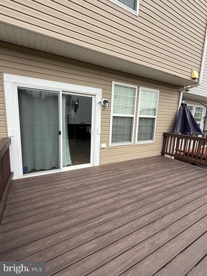 23 Landis Ct - Photo 7 of 45