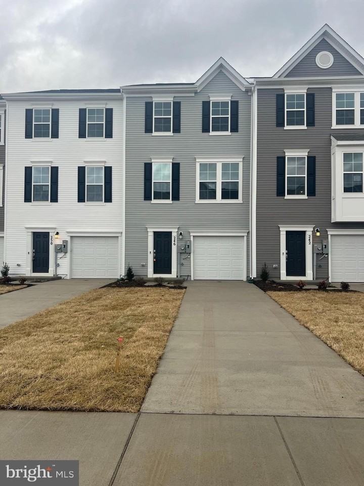 238 Cooperage Rd - Photo 2 of 27