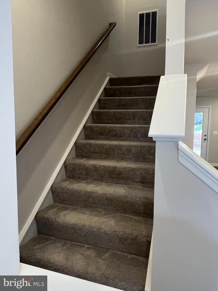 238 Cooperage Rd - Photo 7 of 27