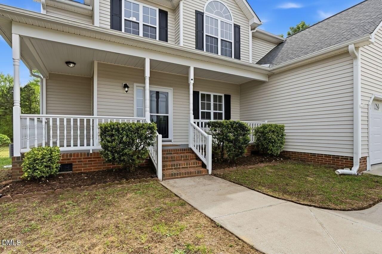 1036 Blue River Farm Dr - Photo 5 of 47