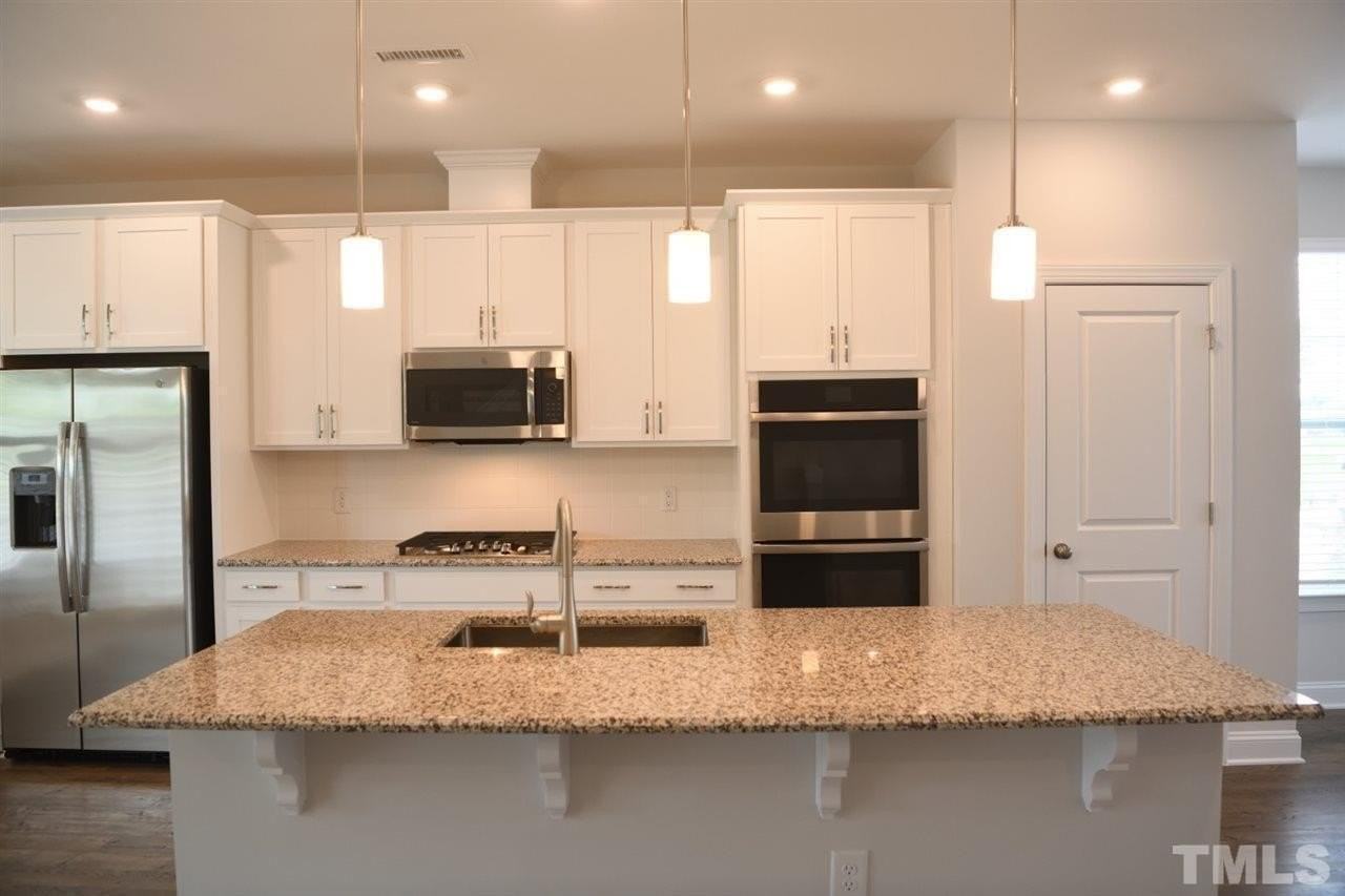 2207 Grants Pass Sta - Photo 5 of 25