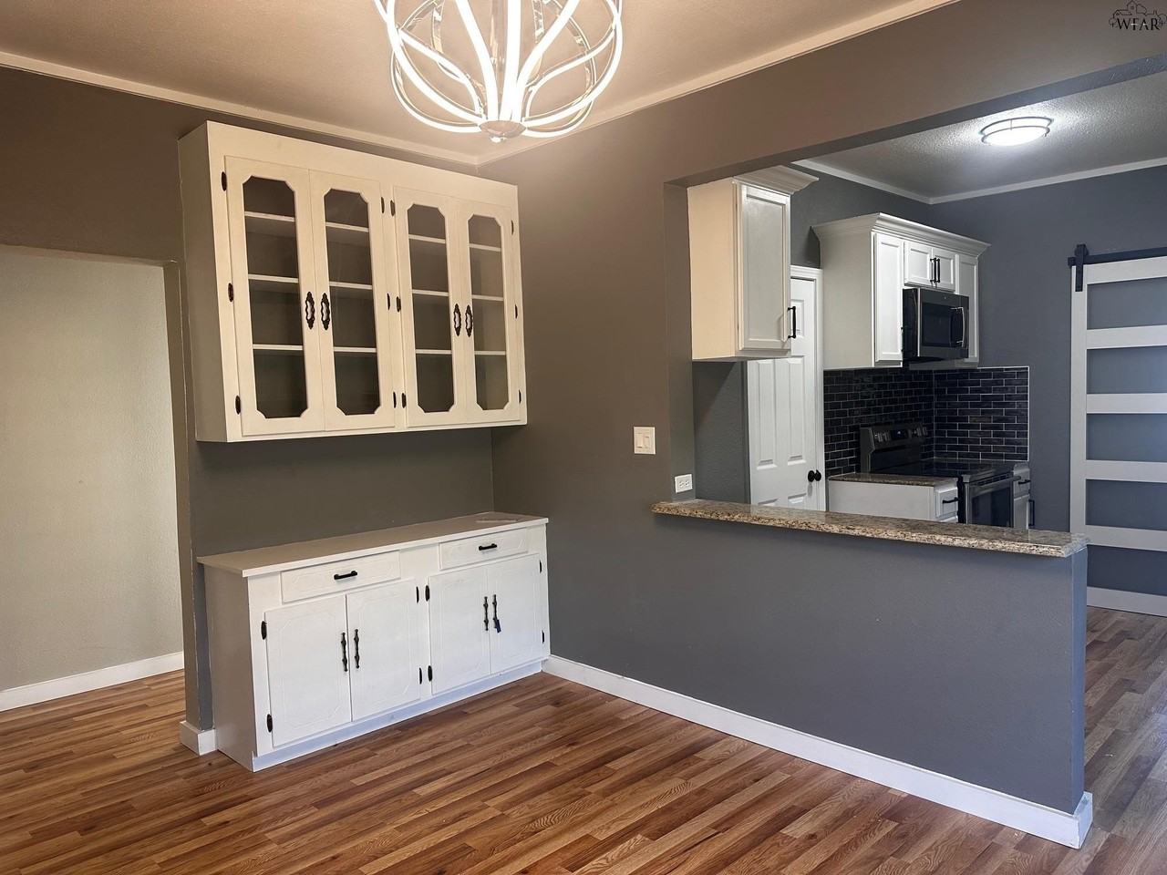 1502 Fillmore St - Photo 7 of 21