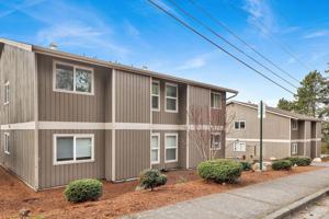 featured image of 1471 Moore St