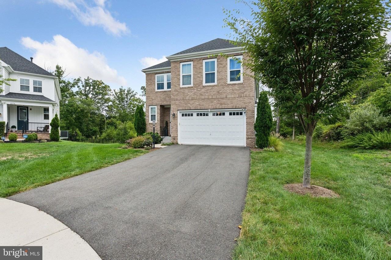 22778 Trailing Rose Ct - Photo 2 of 38