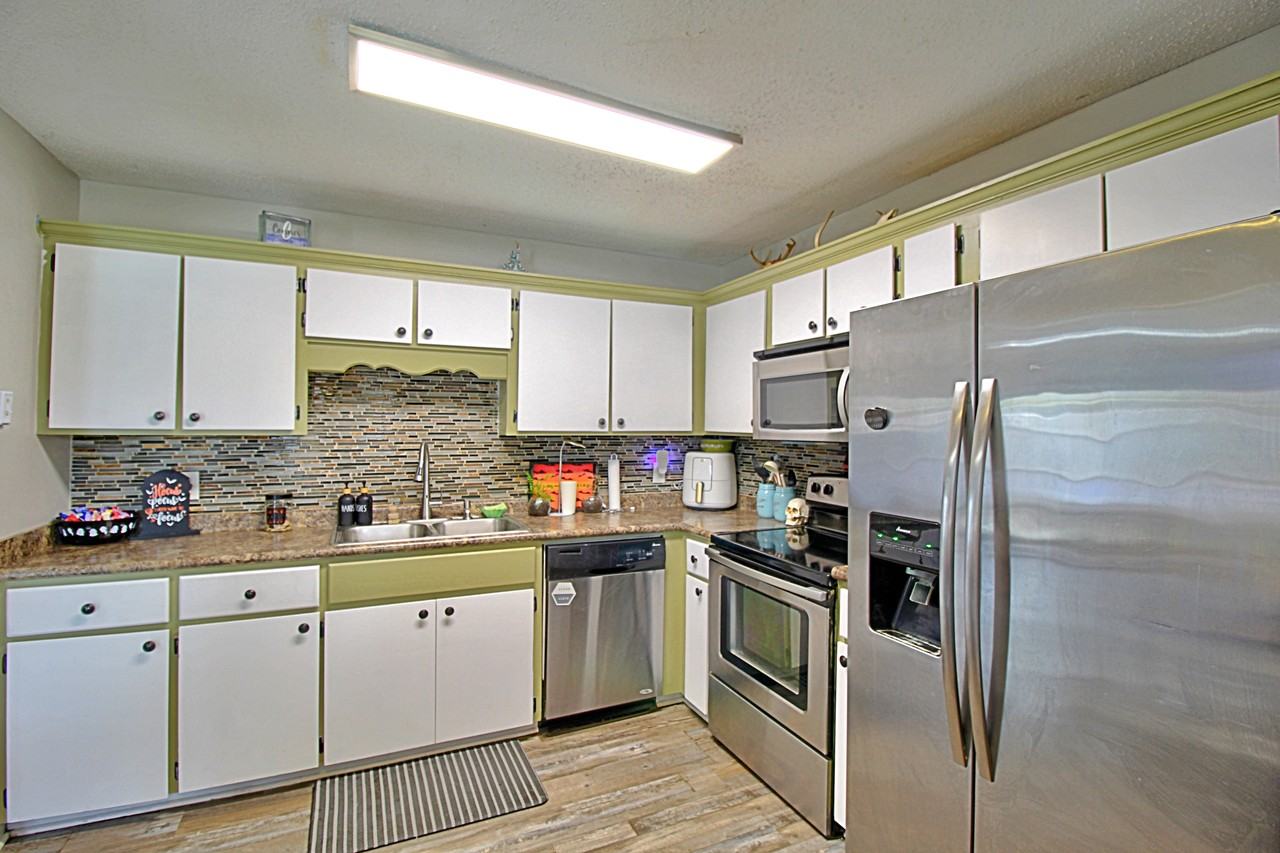 1567 Pendleton Dr #1 - Photo 7 of 22