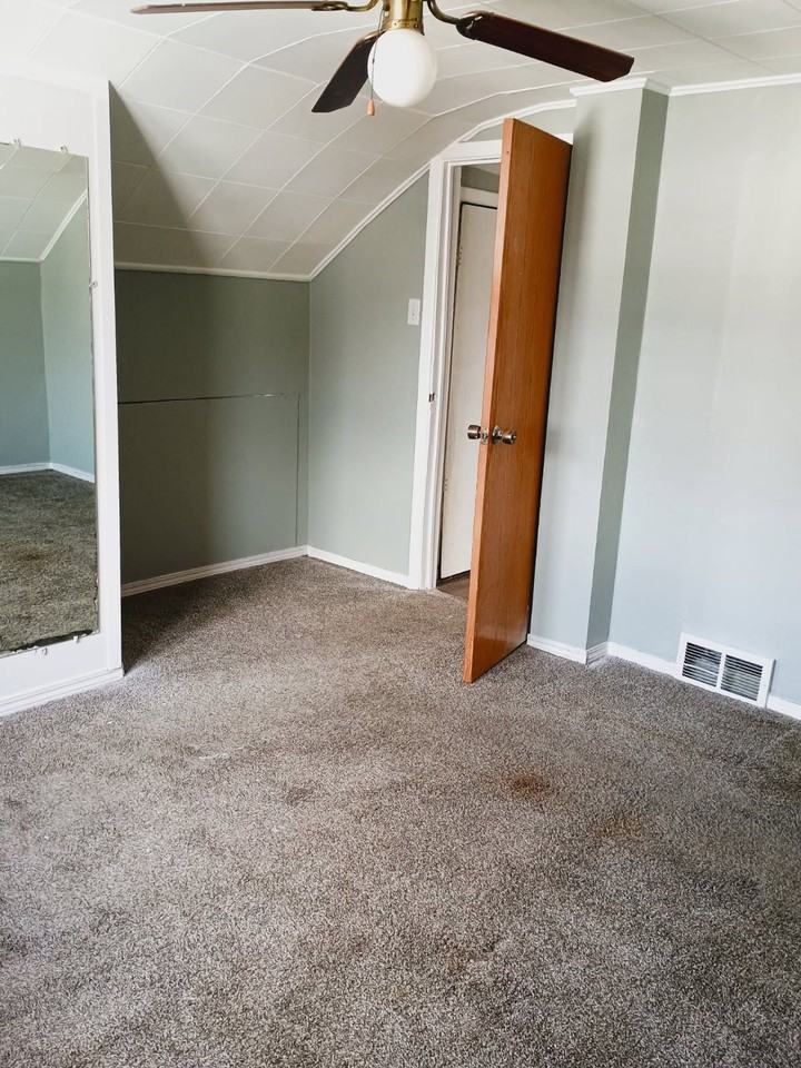 1125 Central Ave N #3 - Photo 6 of 10