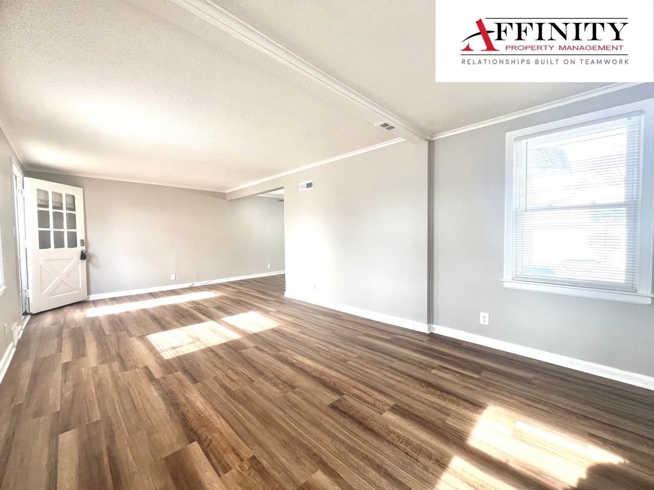 502 E 27th Ave #502 - Photo 3 of 12