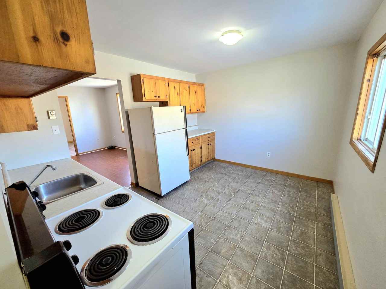 643 George St #2 - Photo 2 of 11