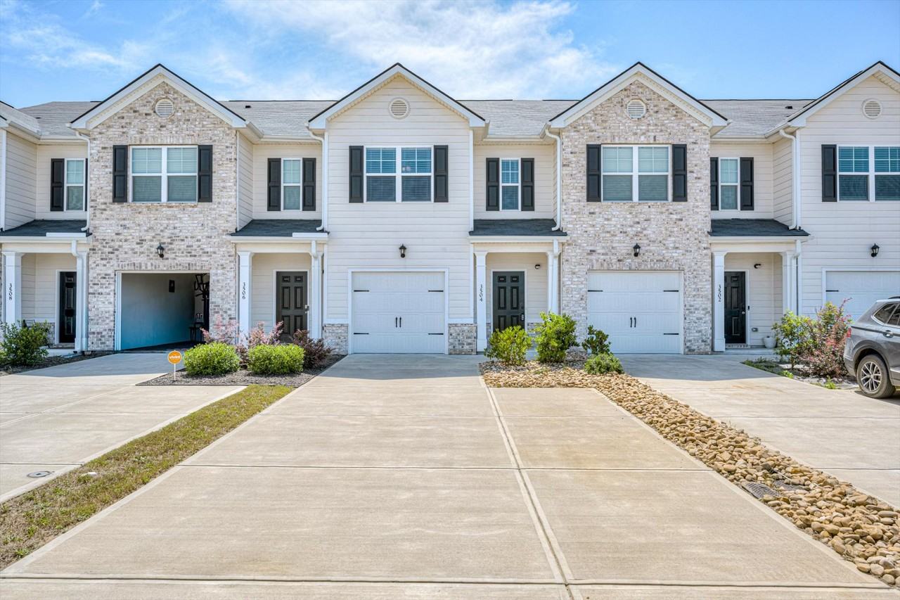 3504 Firestone Dr #1 - Photo 2 of 32