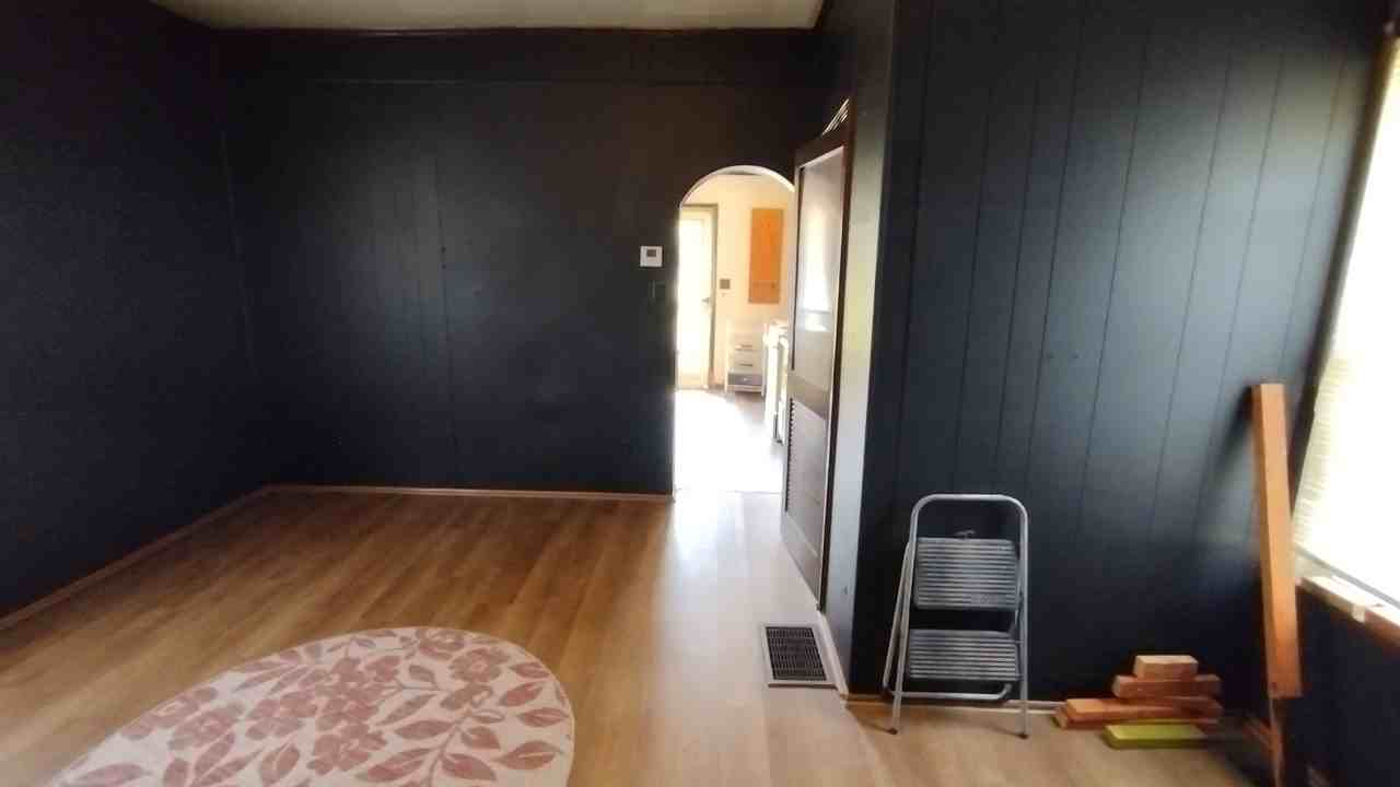 226 Beaver Ave Ne #C - Photo 2 of 7