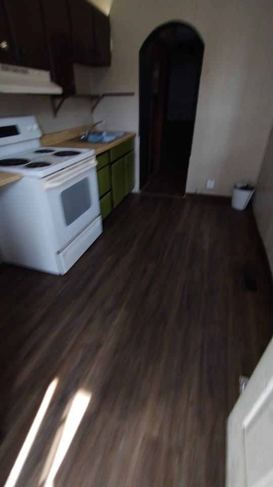 226 Beaver Ave Ne #C - Photo 5 of 7