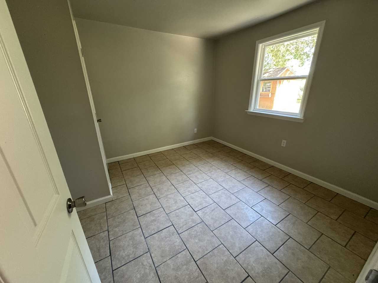 3402 Chicago Ave #1 - Photo 7 of 11