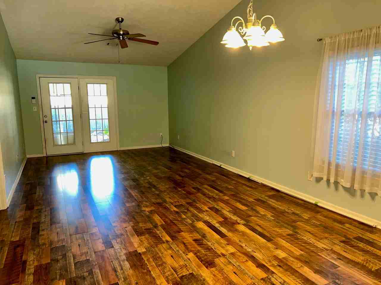 111 Bennington Ln - Photo 7 of 17