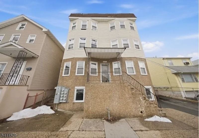 437 Elm St Apt 1l