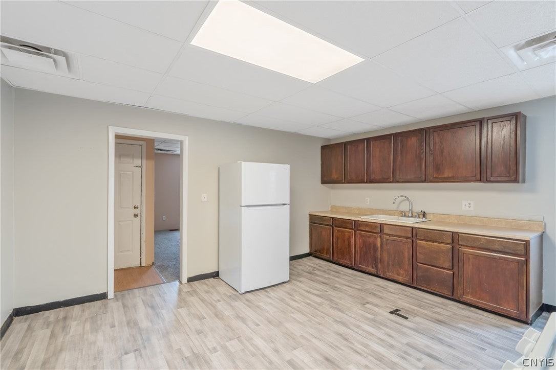 103 E 7th St - Photo 5 of 15