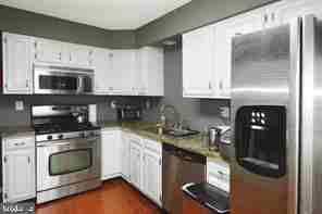 110 Treymore Court - Photo 3 of 6