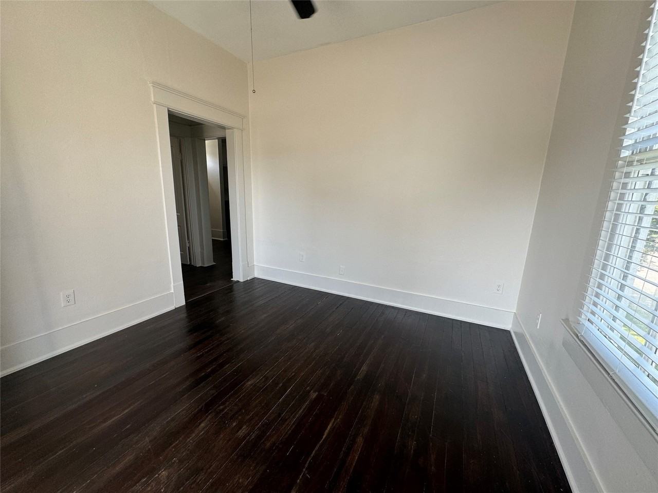 801 8th St - Photo 3 of 12