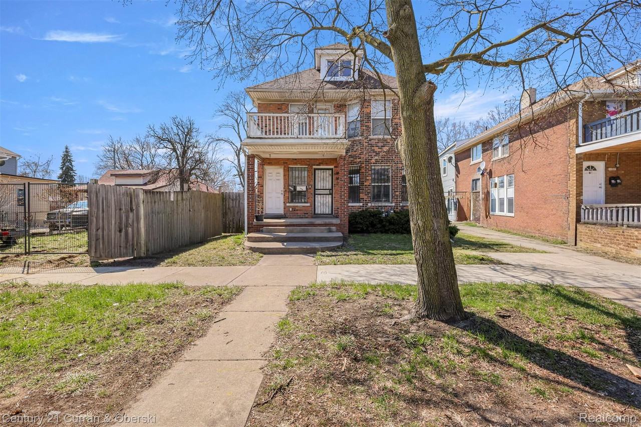 1409 Green St - Photo 2 of 23
