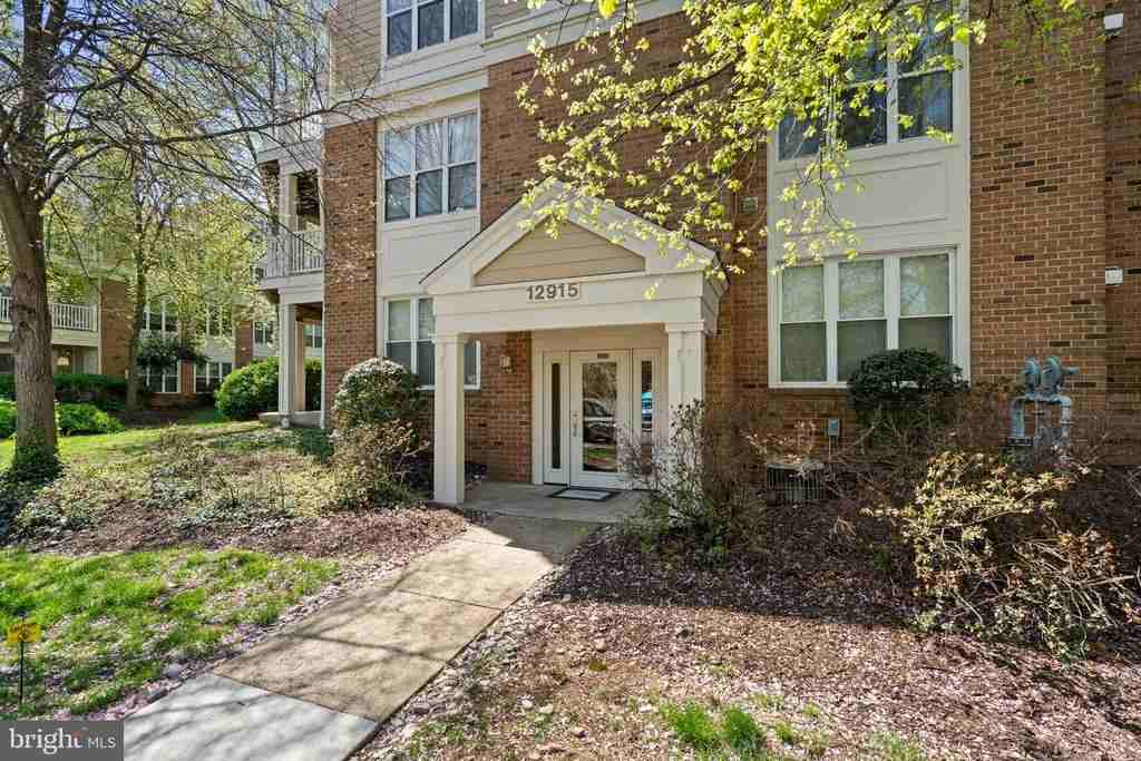 12915 Alton Sq ##213 - Photo 2 of 37