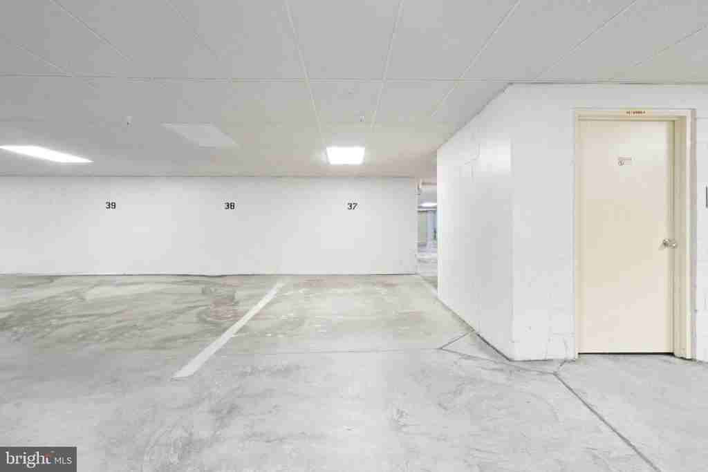 12915 Alton Sq ##213 - Photo 4 of 37