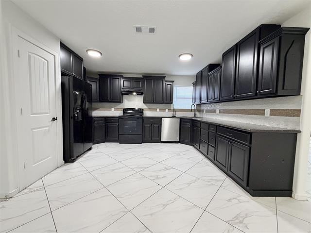 6360 Forest Trail Cir - Photo 6 of 37