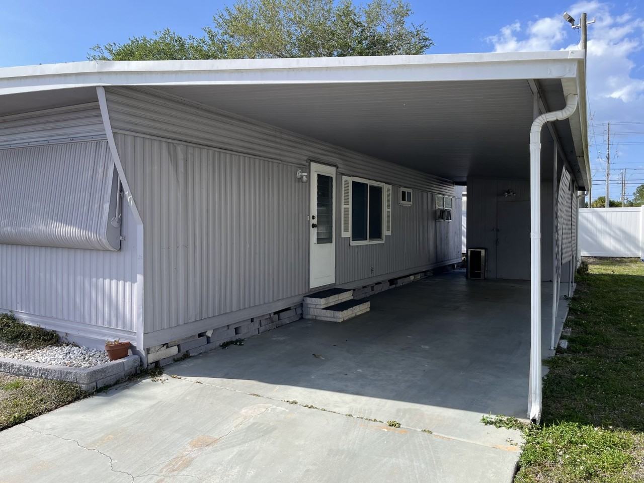 2505 Bay E Dr # 77 - Photo 2 of 13