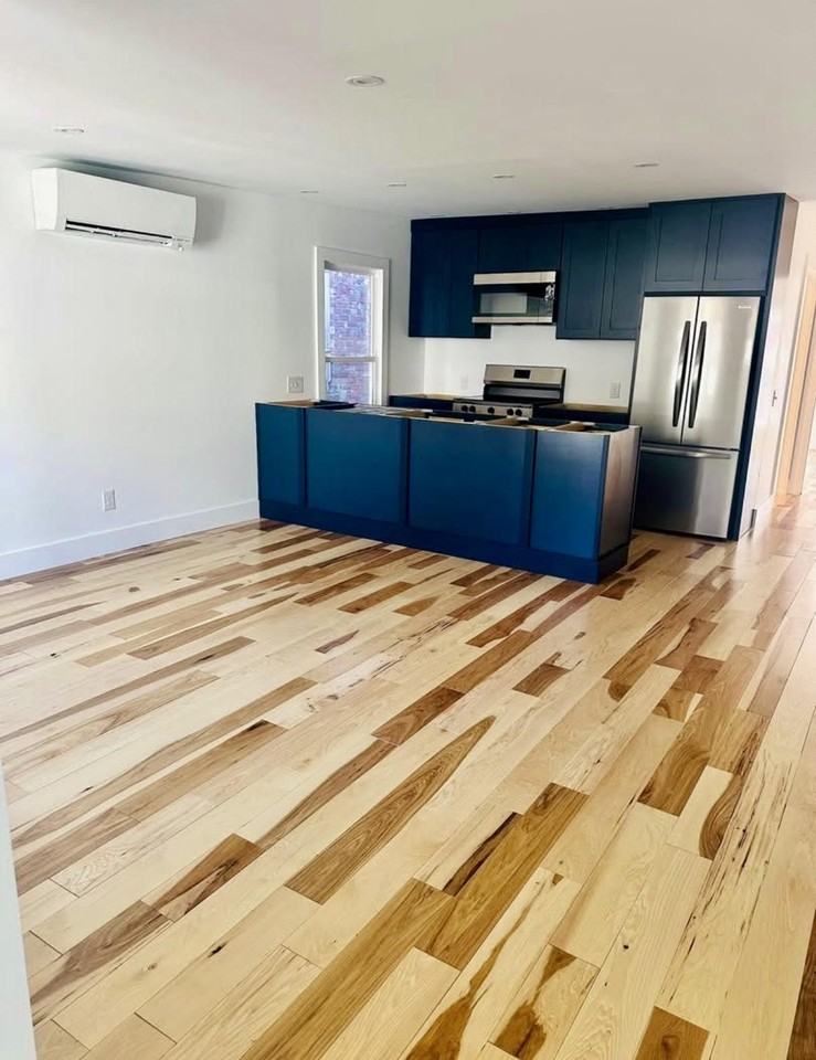 412 Main St - Photo 5 of 16