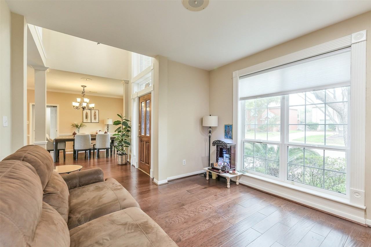 3234 Shadowleaf Dr - Photo 3 of 35