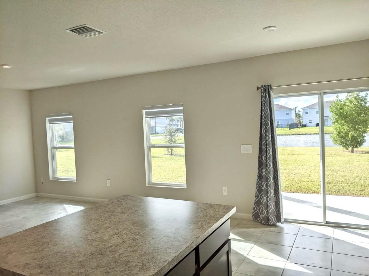 604 Lychee Ln - Photo 5 of 26