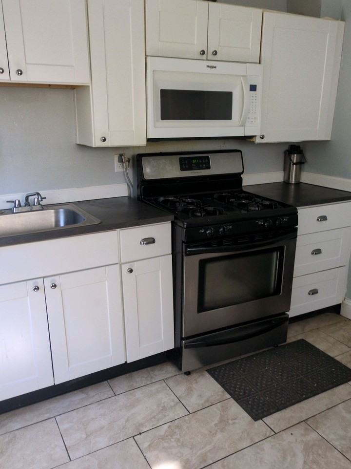 714 E 22nd St #1 - Photo 4 of 6