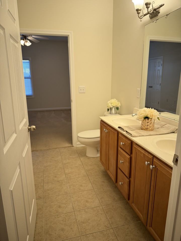 635 Marshtree Lane - 1Unit 206 #1 - Photo 2 of 11