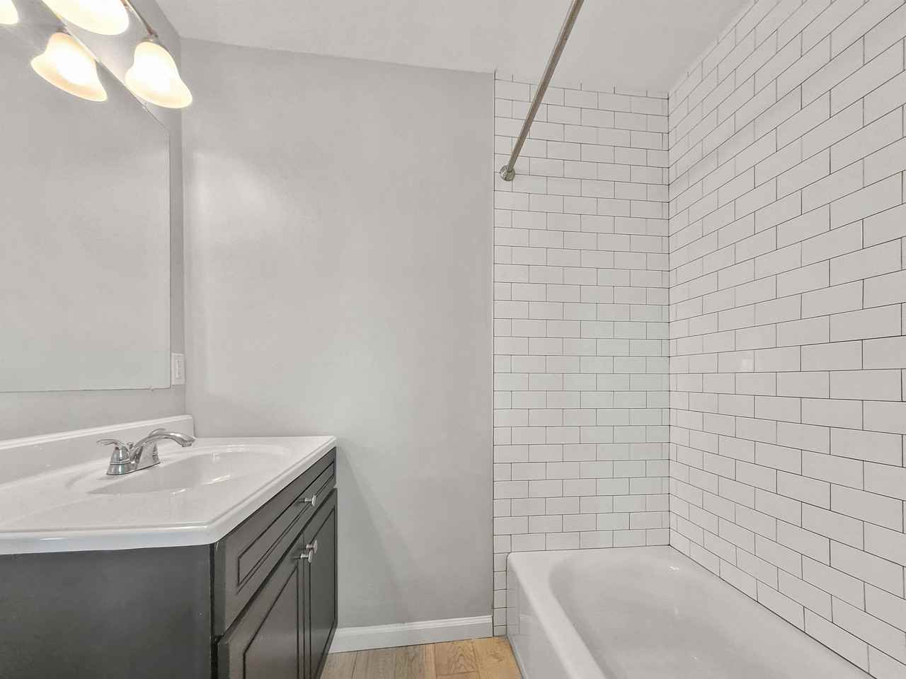 30 Arcadia Street30 Arcadia Street - 2R #2R - Photo 6 of 9