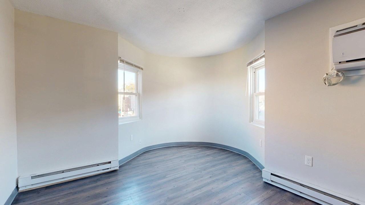 298 Meridian Street298 Meridian Street - 298 - 5 #298-5 - Photo 3 of 15