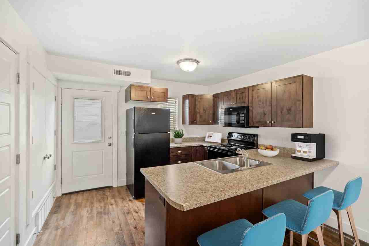 Stonebrook Apartment Homes - Photo 4 of 16