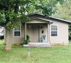 1515 N Western Ave #1 - Photo 1 of 1