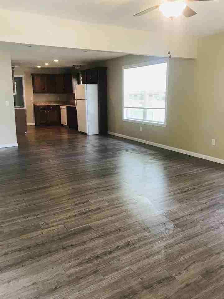 1515 N Western Ave #1 - Photo 5 of 10