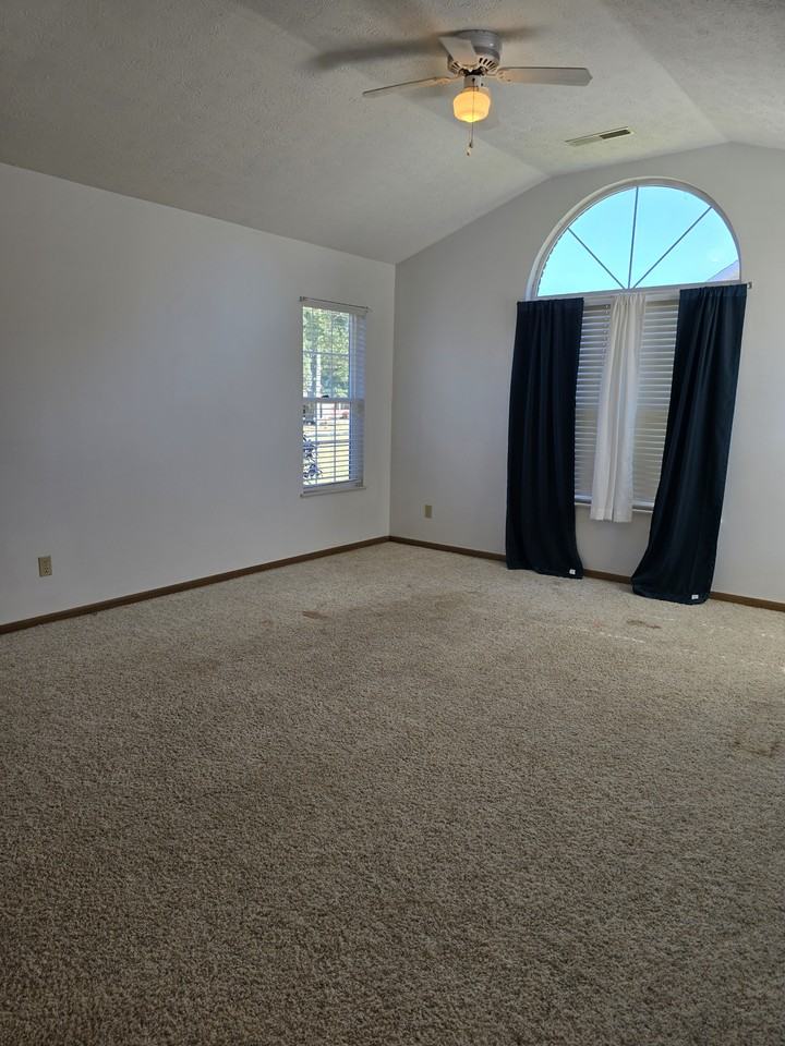 533 E Main St #1 - Photo 7 of 10