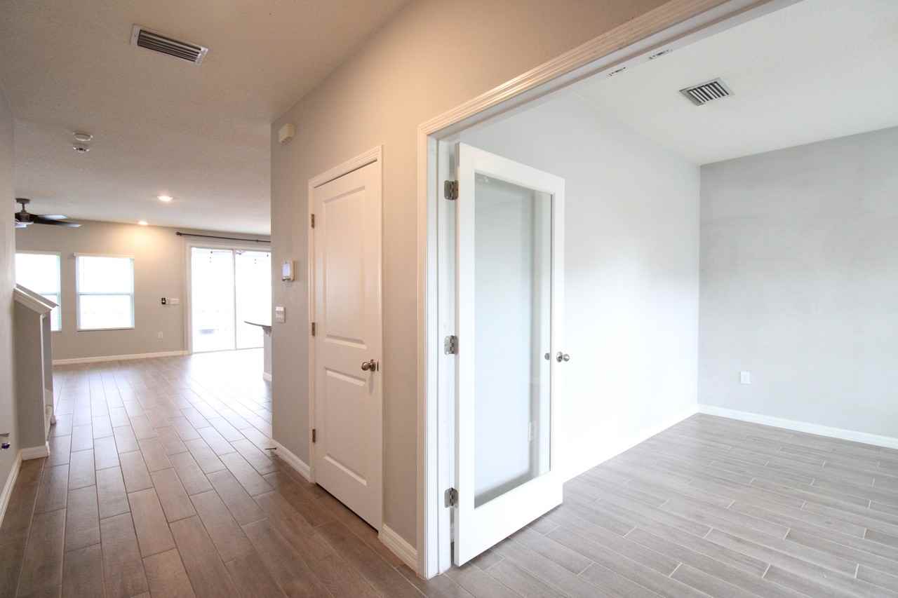 1462 Nw 136th Ter #1 - Photo 3 of 38