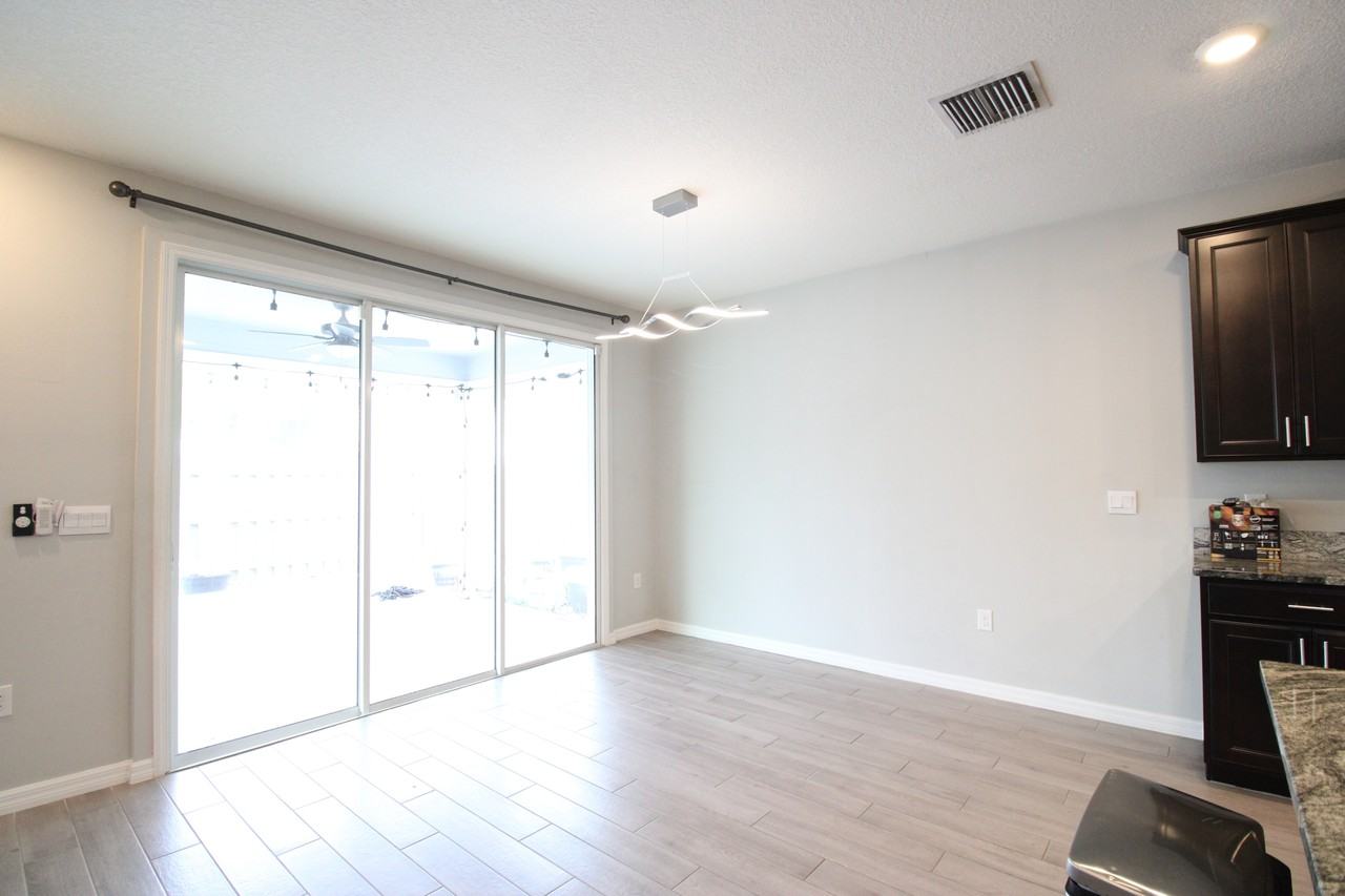 1462 Nw 136th Ter #1 - Photo 7 of 38