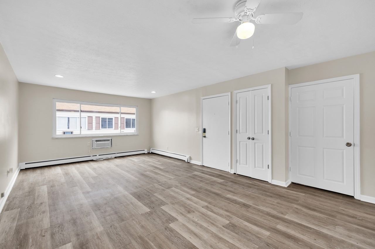 6110 Stover Ave #4 - Photo 5 of 18