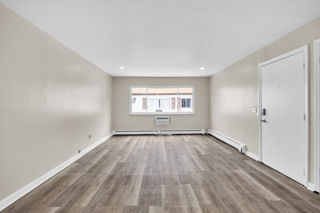 6110 Stover Ave #4 - Photo 7 of 18