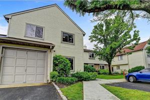 featured image of 29 Chatham Ct #1