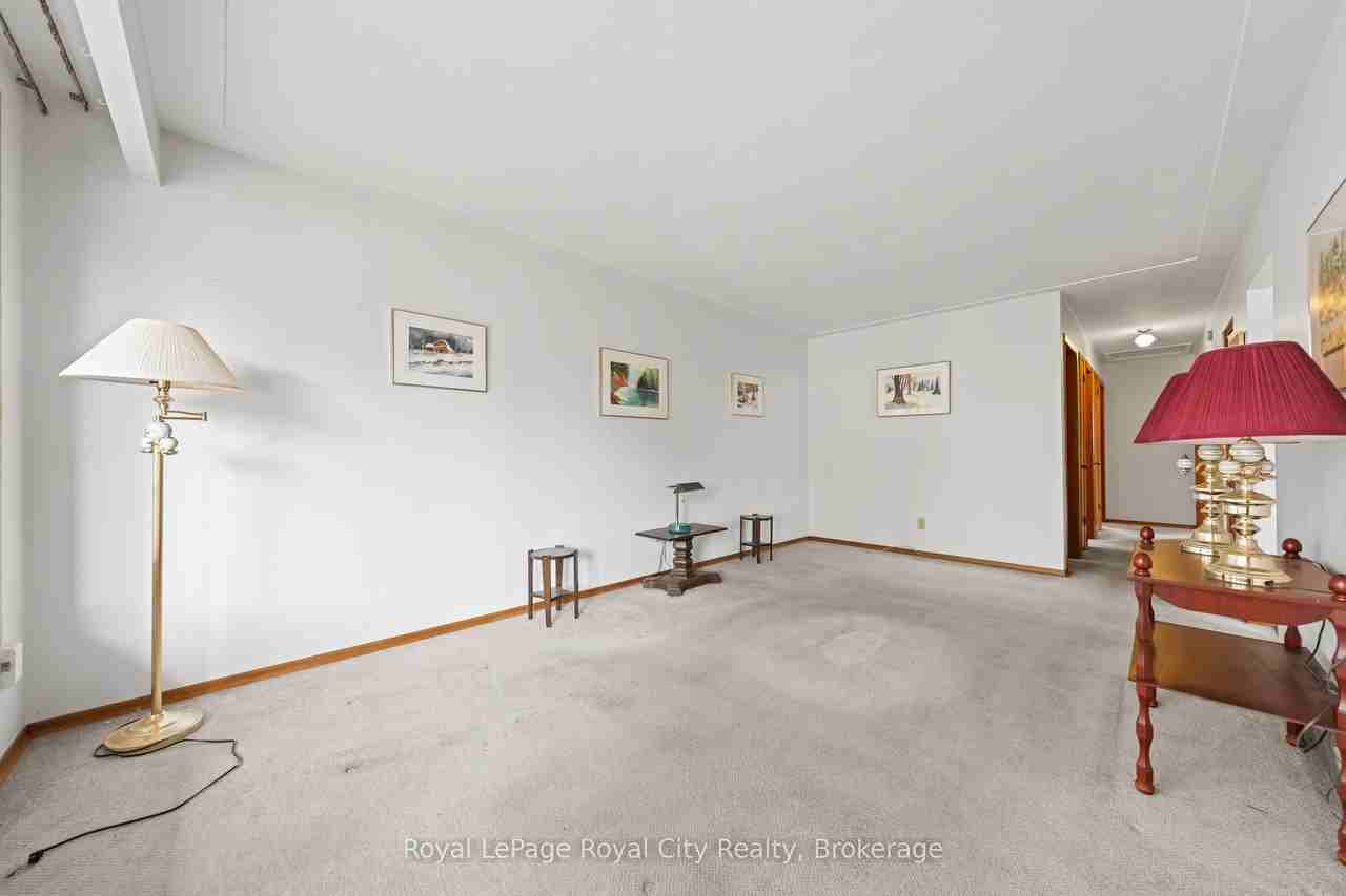 17 Muskoka Drive - Photo 5 of 24