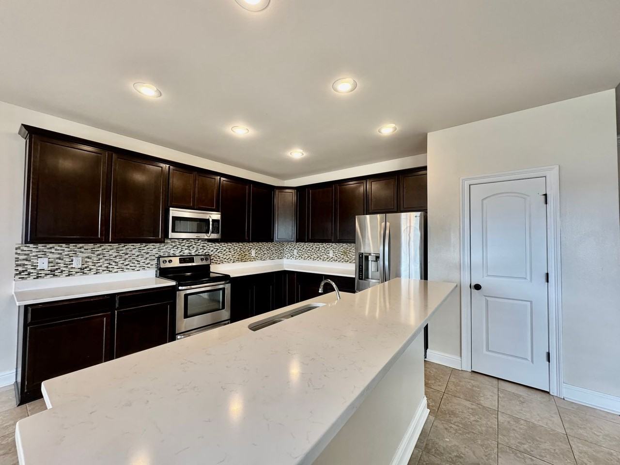 42575 Wynstone Dr - Photo 7 of 25