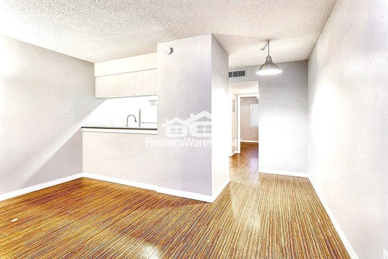 4007 Avenue C #103 - Photo 6 of 15