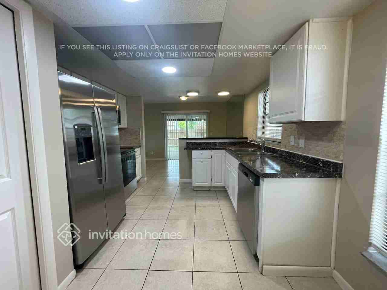 819 Sunridge Point Dr - Photo 7 of 16