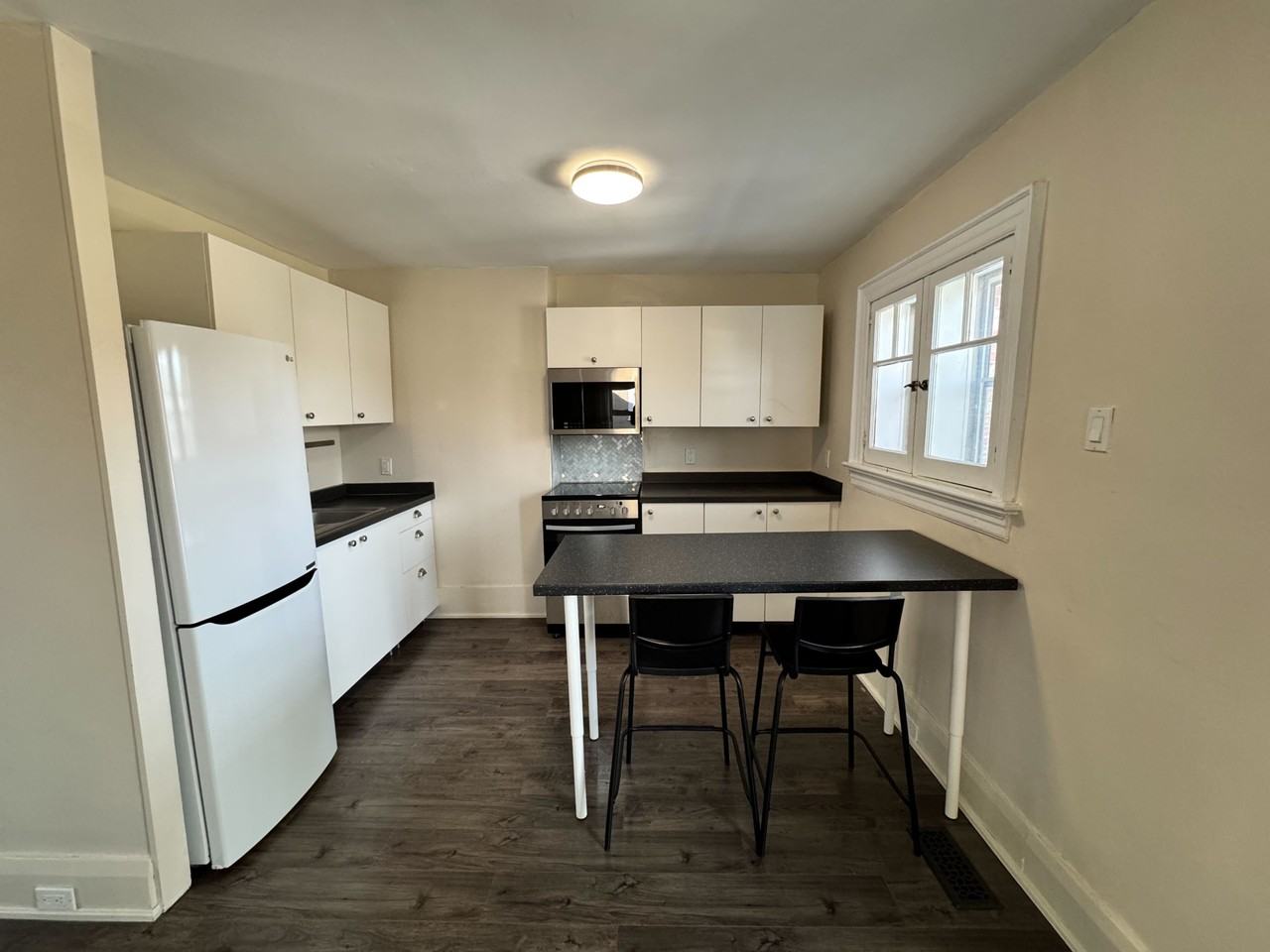 Cozy Loft - Photo 3 of 18